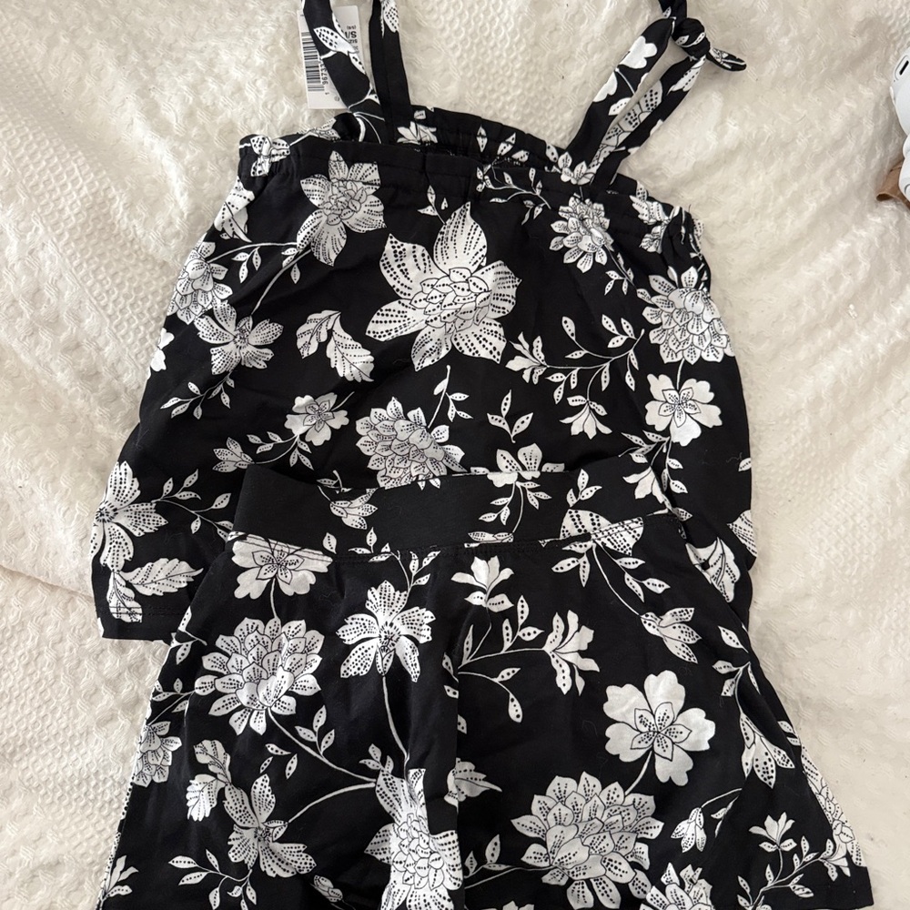 Floral Black and White two piece set with built in shorts!